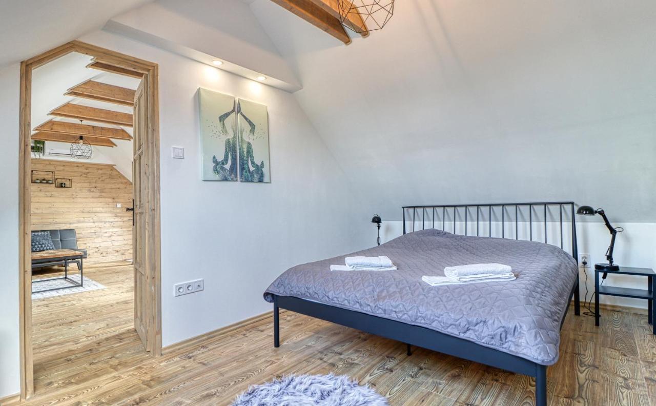 Zenloft Apartman Егер Екстериор снимка